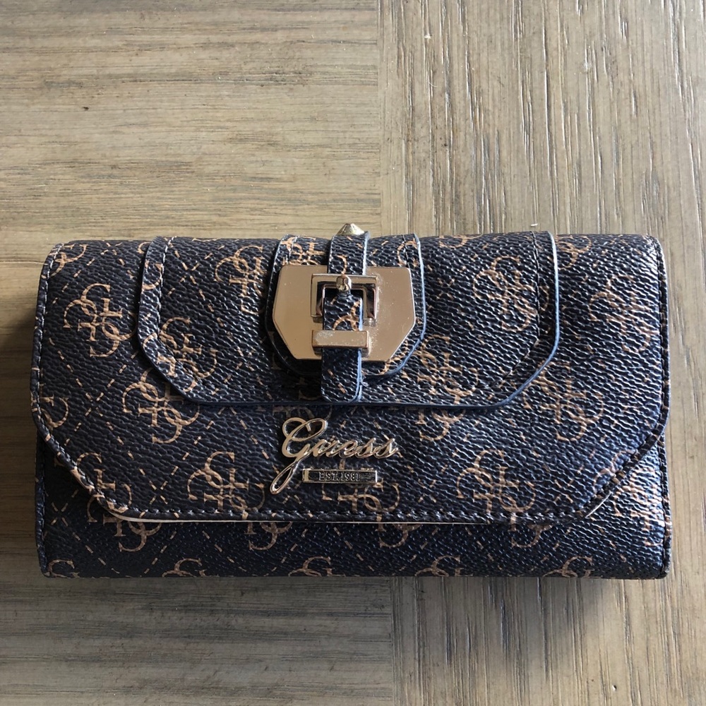 Guess Wallet
